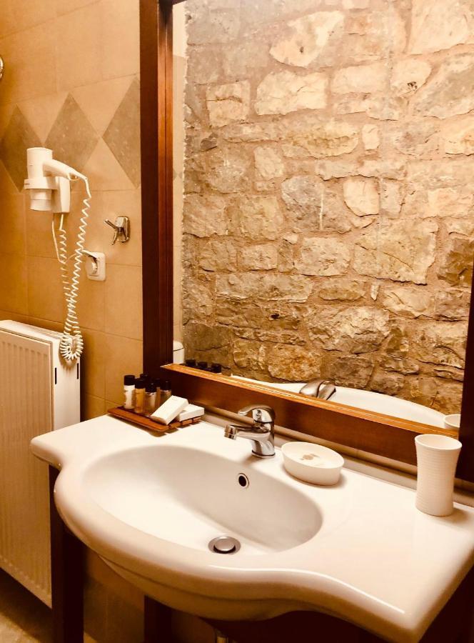 Alpen House Hotel & Suites アラコバ エクステリア 写真